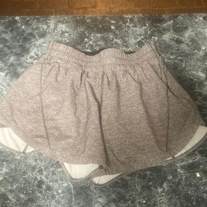 Lululemon shorts size 6